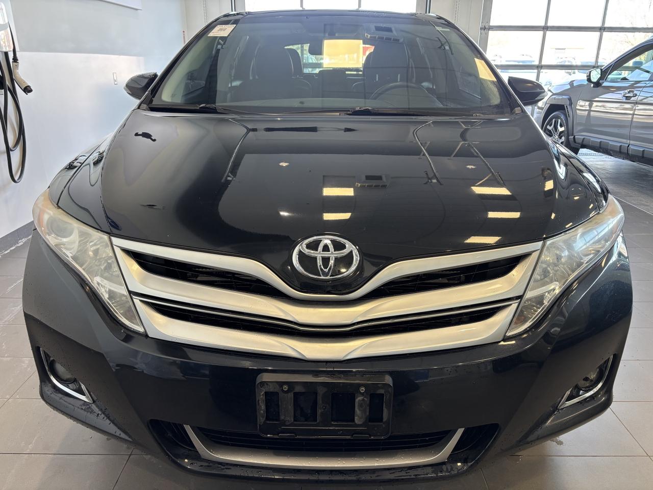 2016 Toyota Venza XLE   AWD   NAVI   2 SETS OF RIMS/TIRES  SOLD ASIS Photo