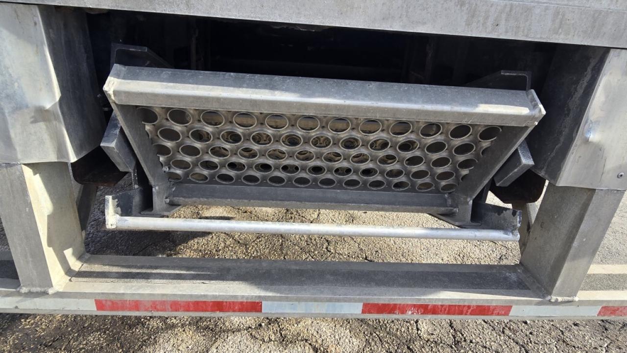 2018 Ford F-550 F-550 - ATC Mid Temp Reefer + Standby - Gasoline Photo