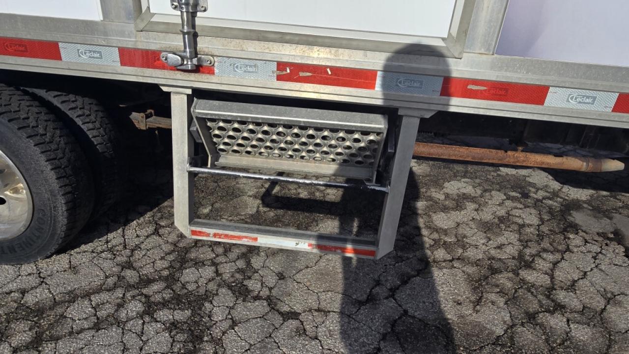 2018 Ford F-550 F-550 - ATC Mid Temp Reefer + Standby - Gasoline Photo