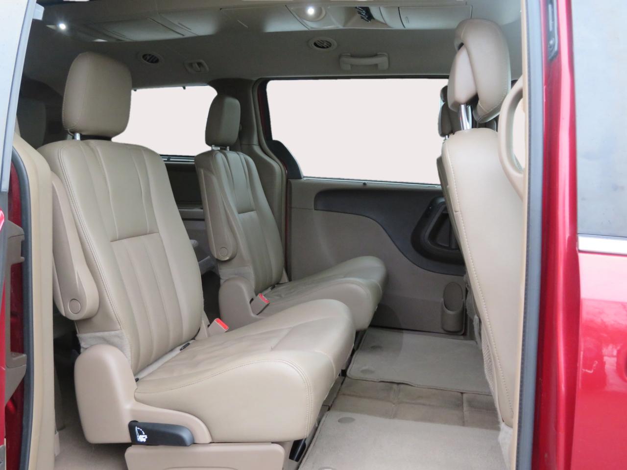 2015 Chrysler Town & Country 4dr Wgn Touring w/Leather Photo