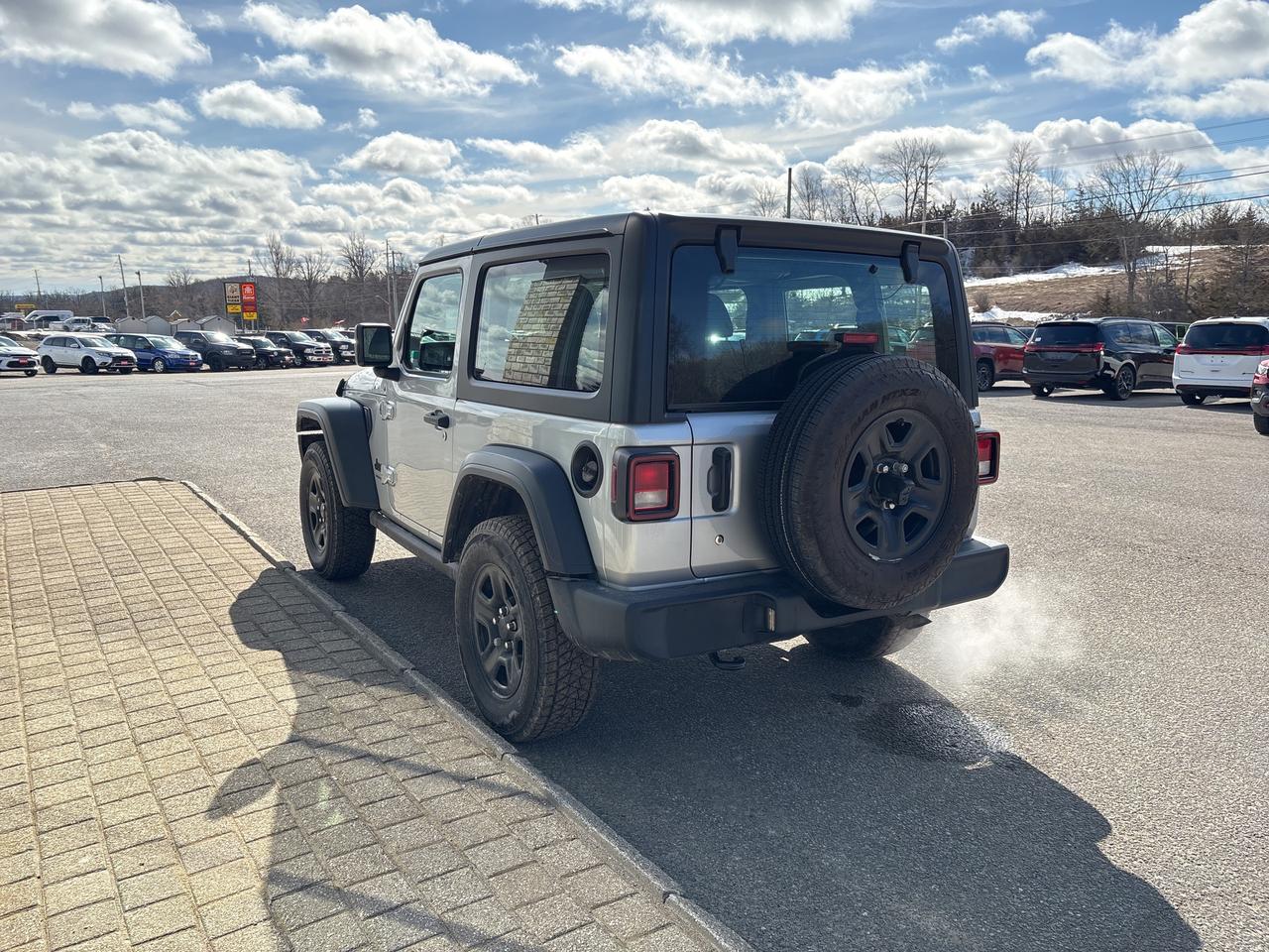 2024 Jeep Wrangler SPORT Photo