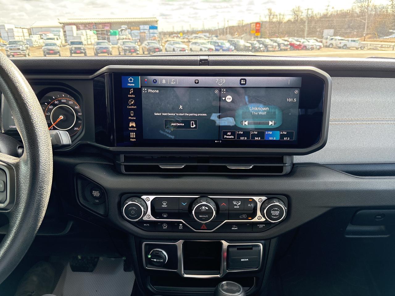 2024 Jeep Wrangler SPORT Photo