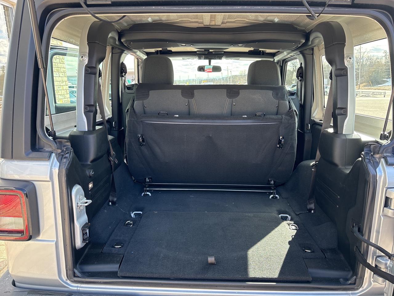 2024 Jeep Wrangler SPORT Photo