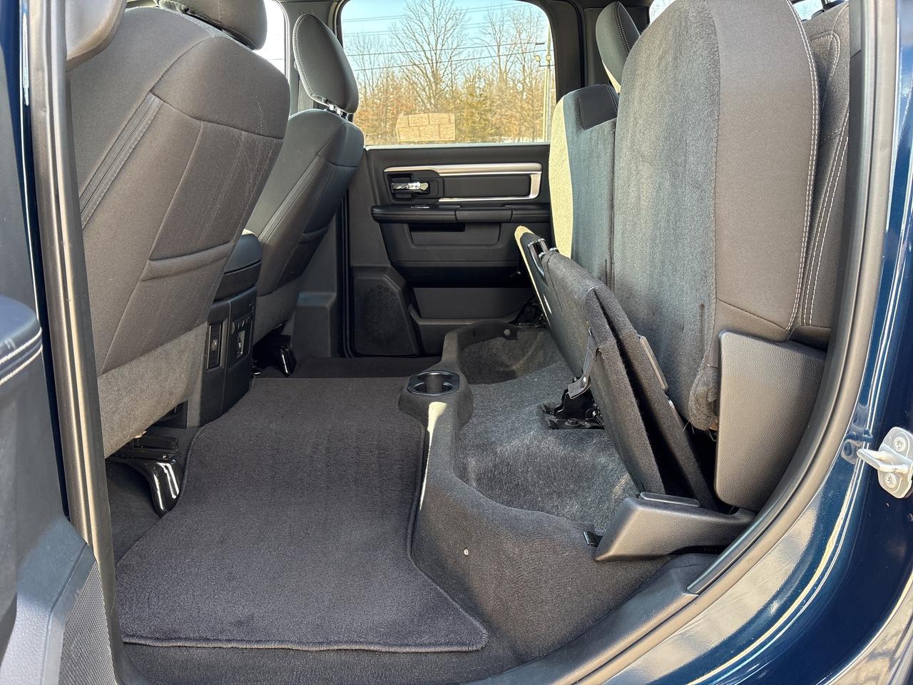 2023 RAM 1500 Classic WARLOCK Photo