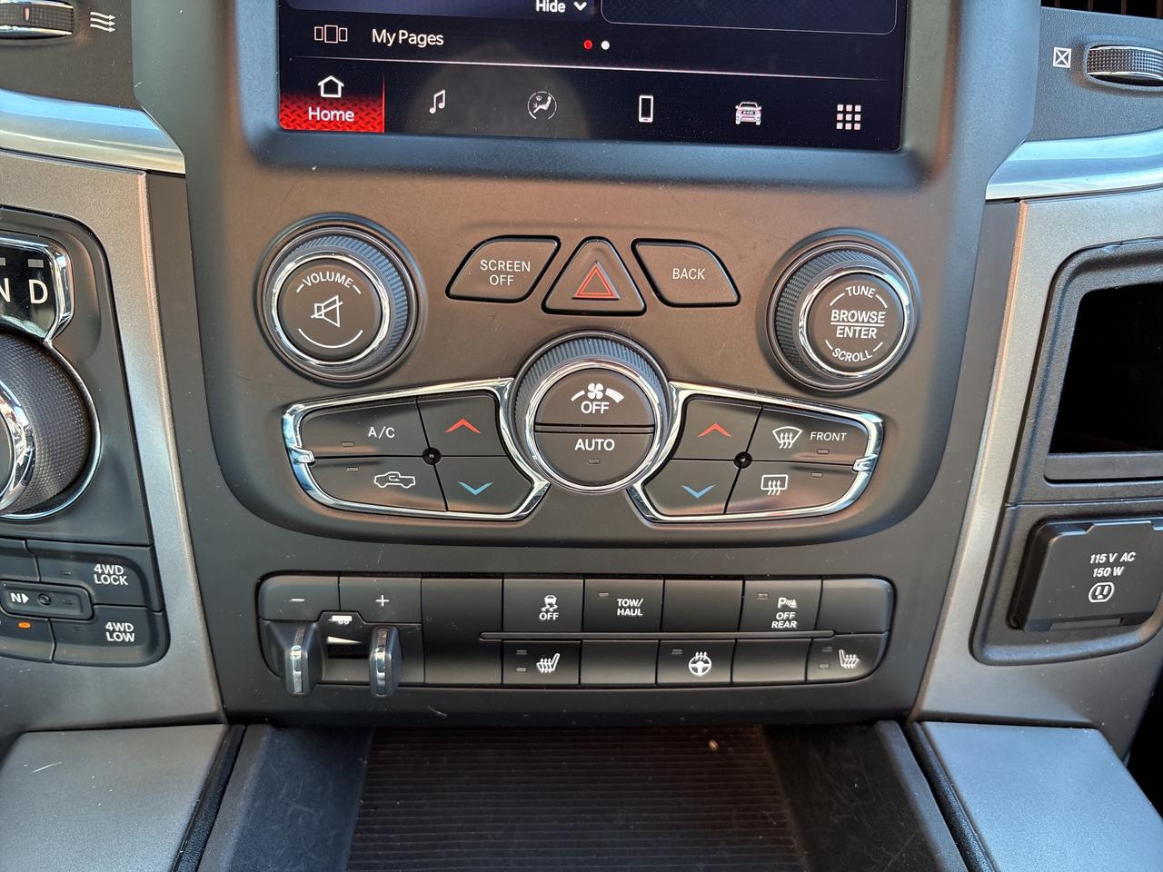 2023 RAM 1500 Classic WARLOCK Photo