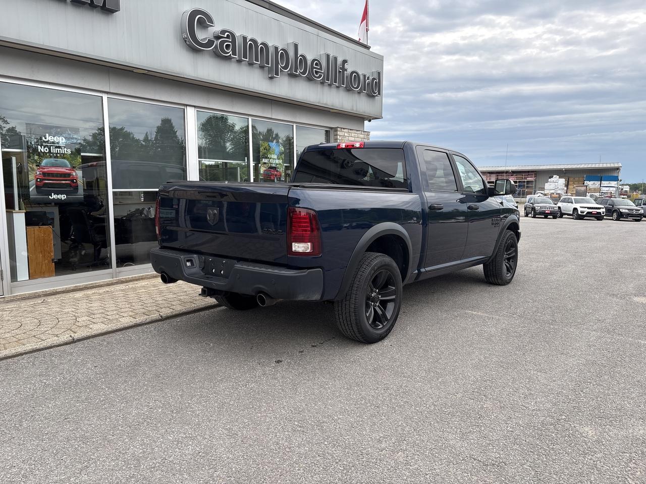 2023 RAM 1500 Classic WARLOCK Photo4