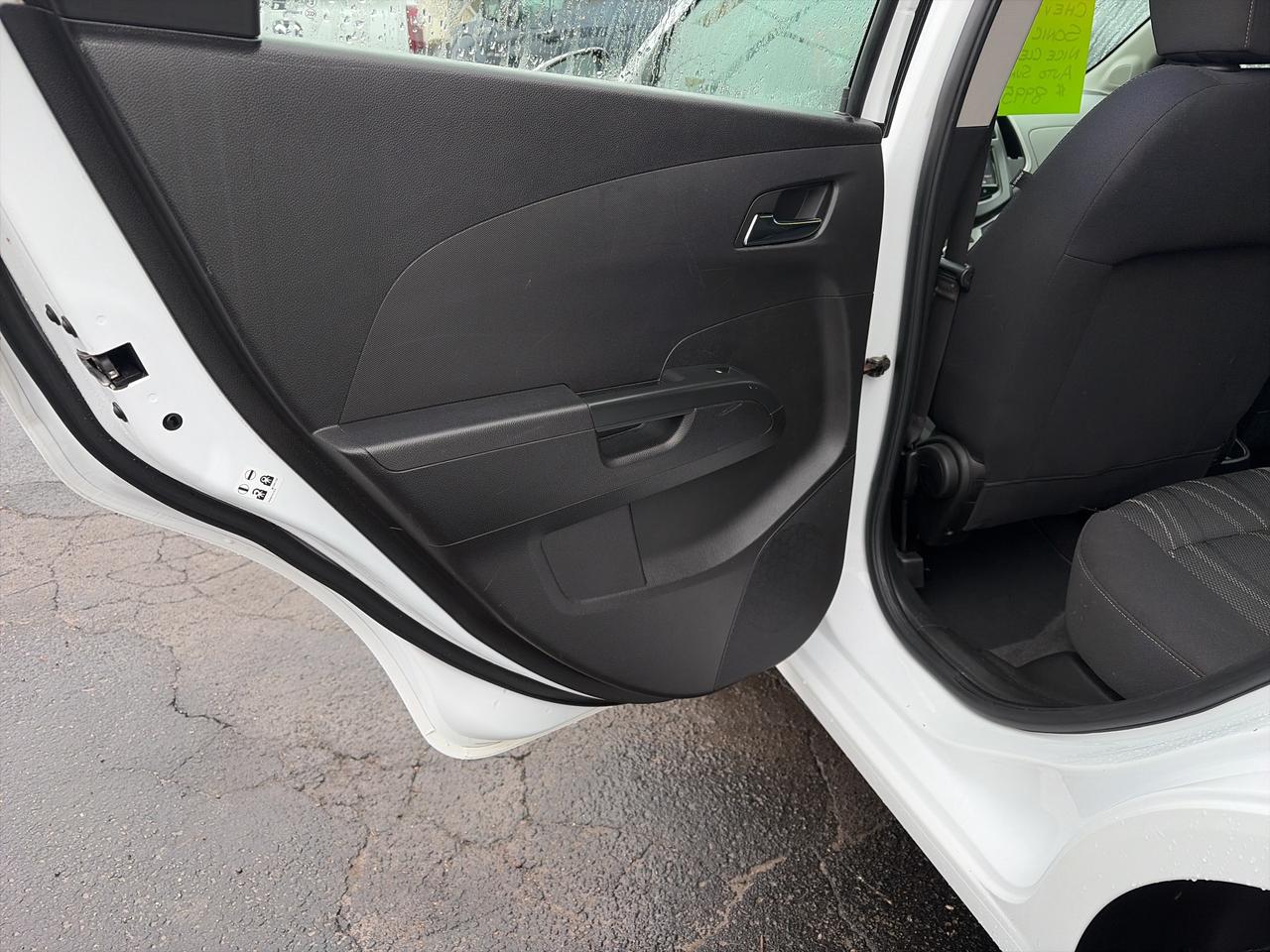 2016 Chevrolet Sonic LT-SUNROOF-CLEAN CARFAX-DRIVES EXCELLENT Photo