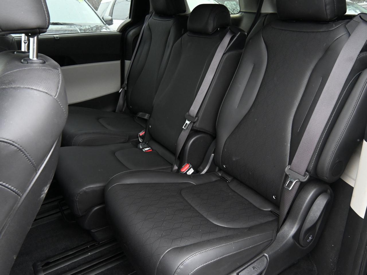 2024 Kia Carnival EX Photo