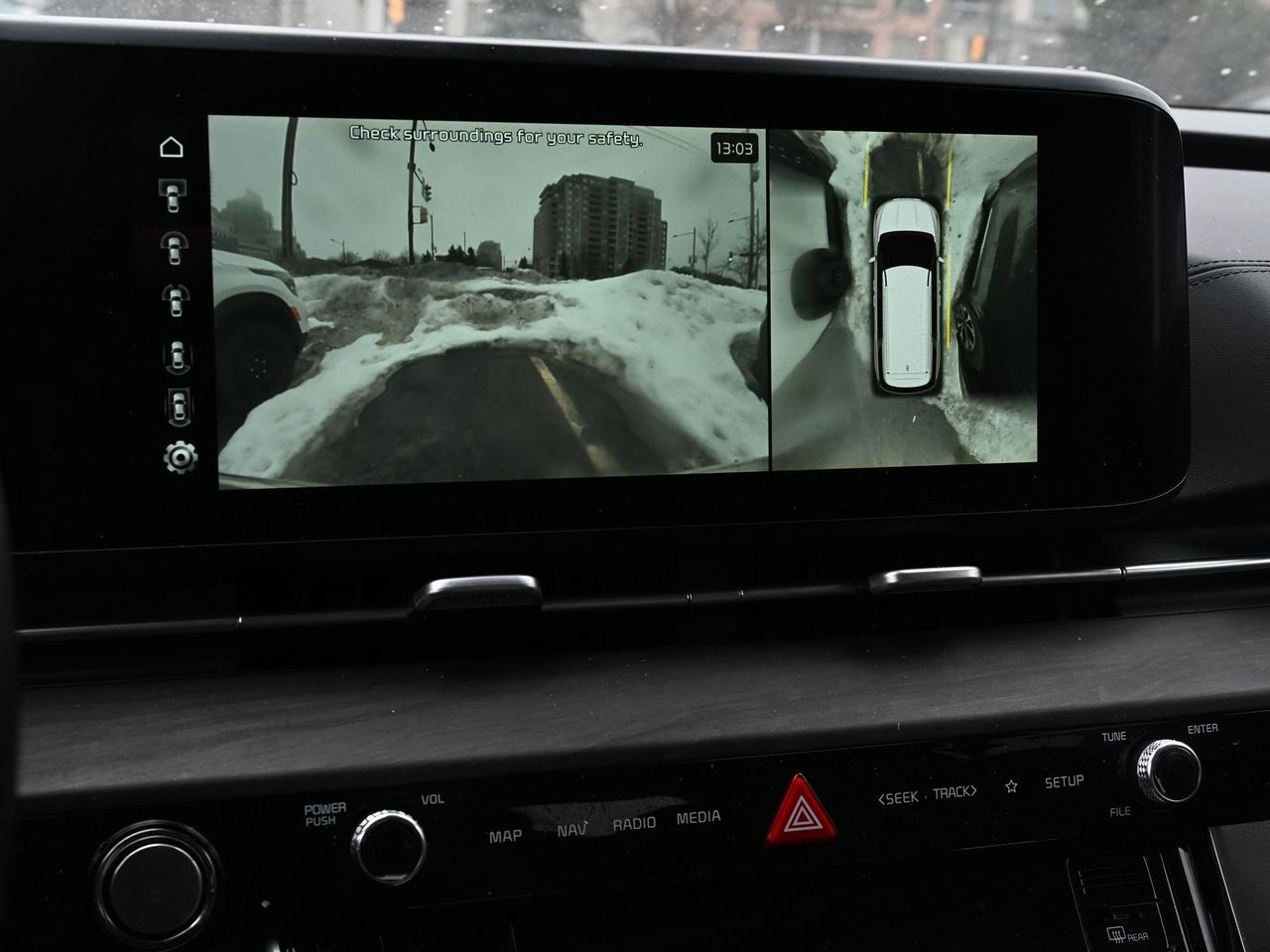 2024 Kia Carnival EX Photo