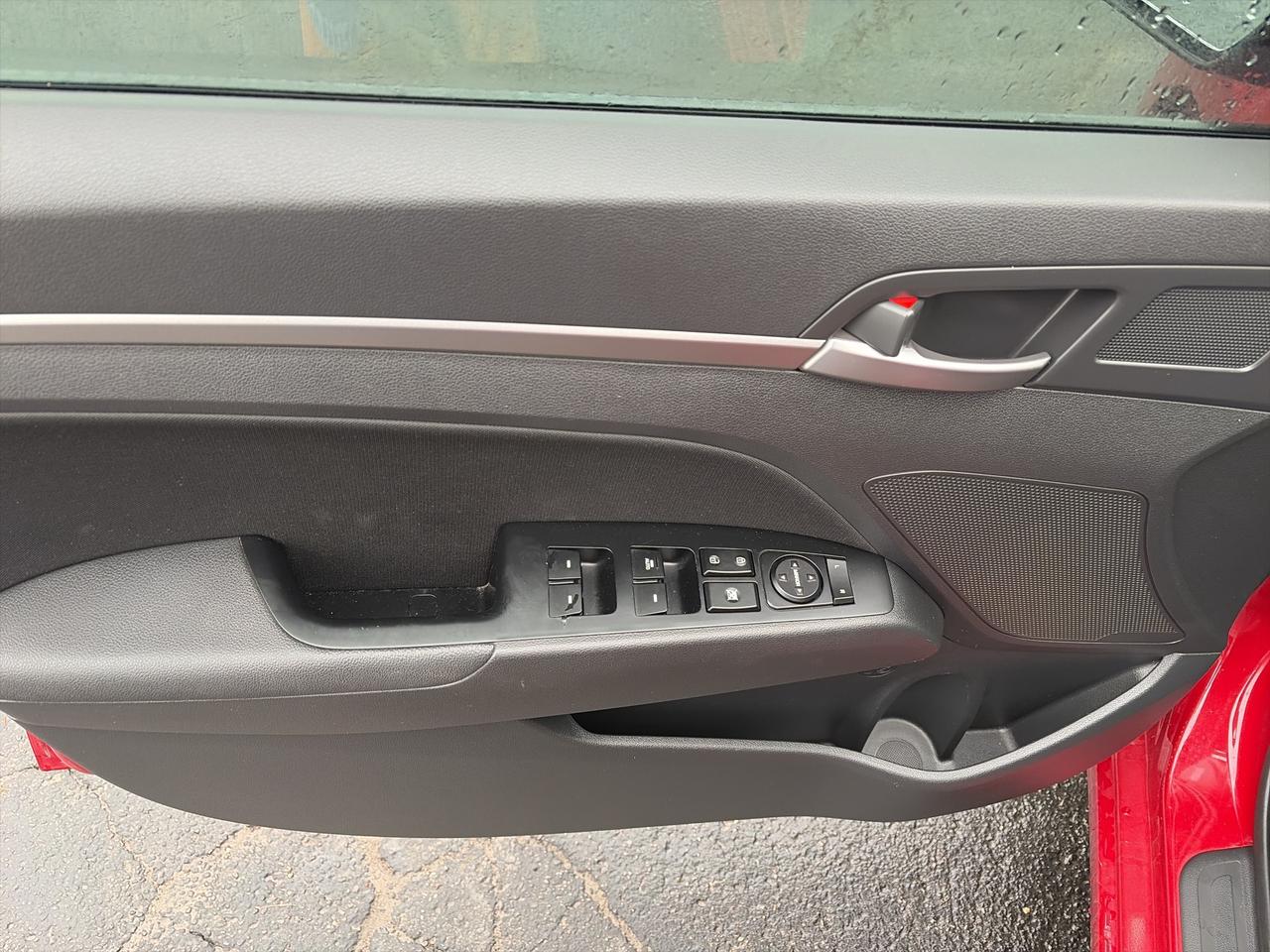 2018 Hyundai Elantra GL-SE-SUNROOF-LOW KM-CLEAN! Photo