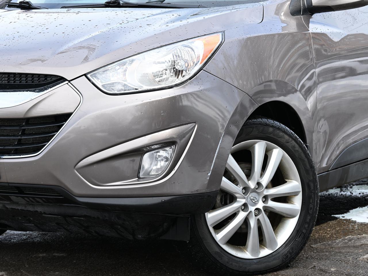 2011 Hyundai Tucson Limited w/Nav Photo3