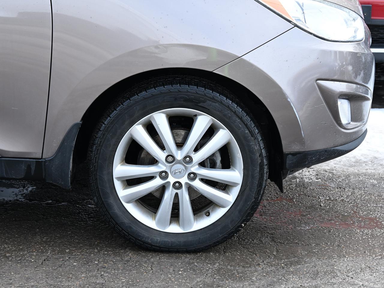 2011 Hyundai Tucson Limited w/Nav Photo