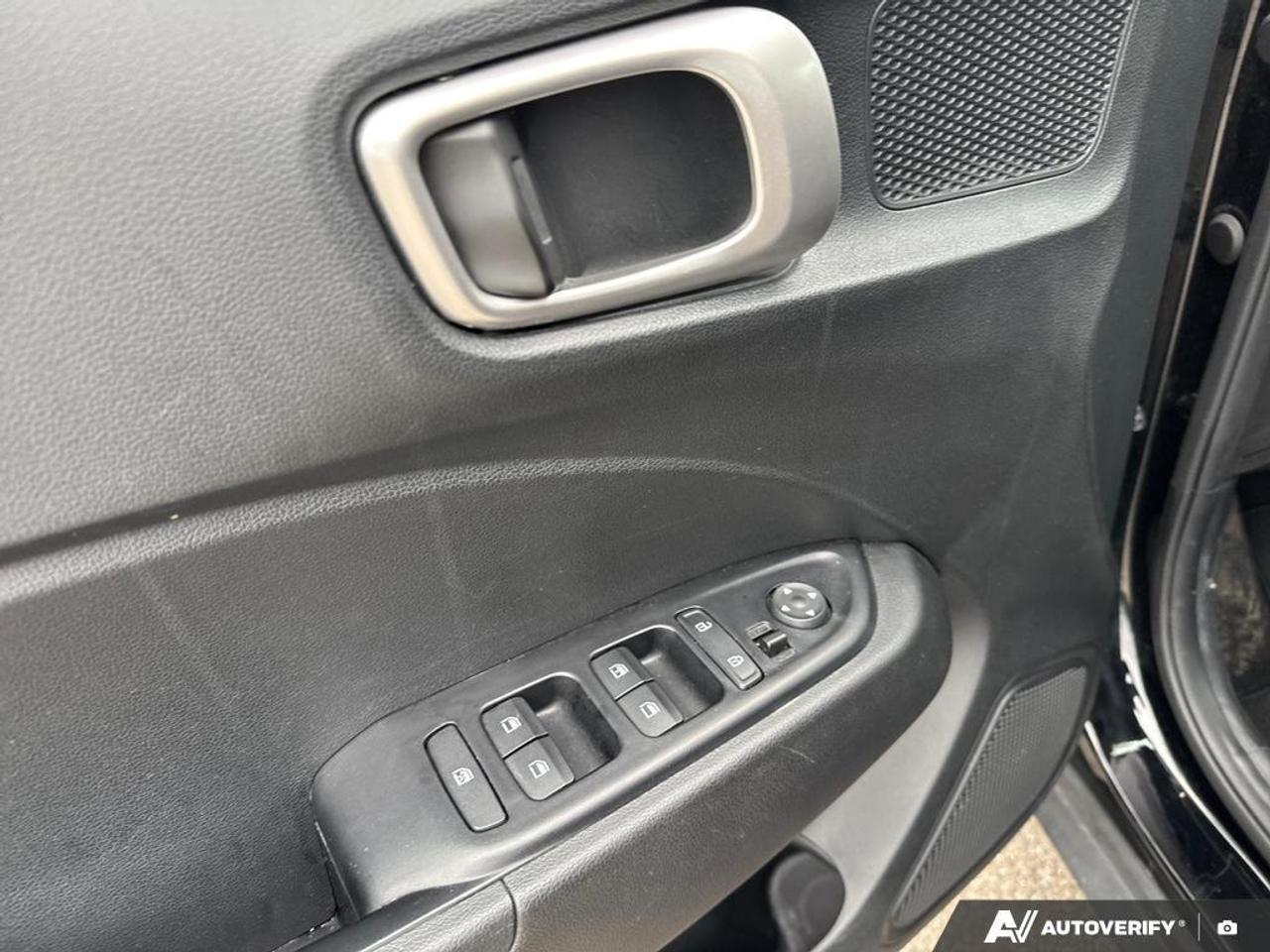 2024 Hyundai Venue Preferred BACKUP CAM   HEATED SEATS   LANE ASSIST Photo