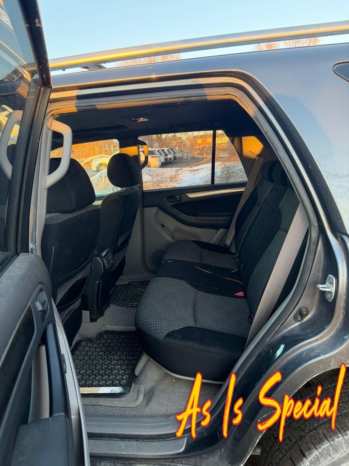 2007 Toyota 4Runner SR5 V8 4dr 4x4 Photo