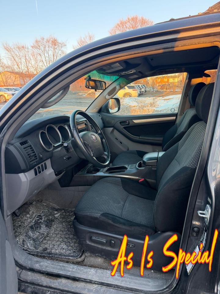 2007 Toyota 4Runner SR5 V8 4dr 4x4 Photo