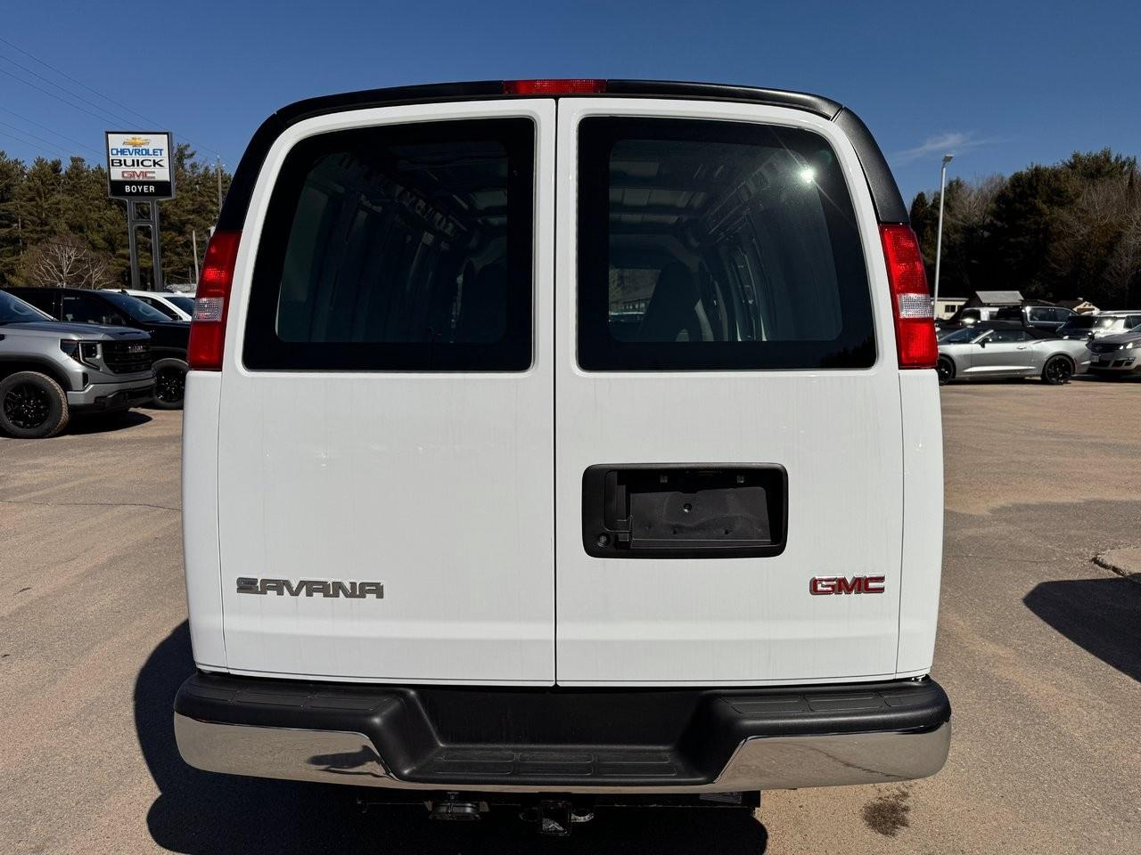 2025 GMC Savana Cargo Van 2500 Regular Wheelbase Rear-Wheel Drive Photo