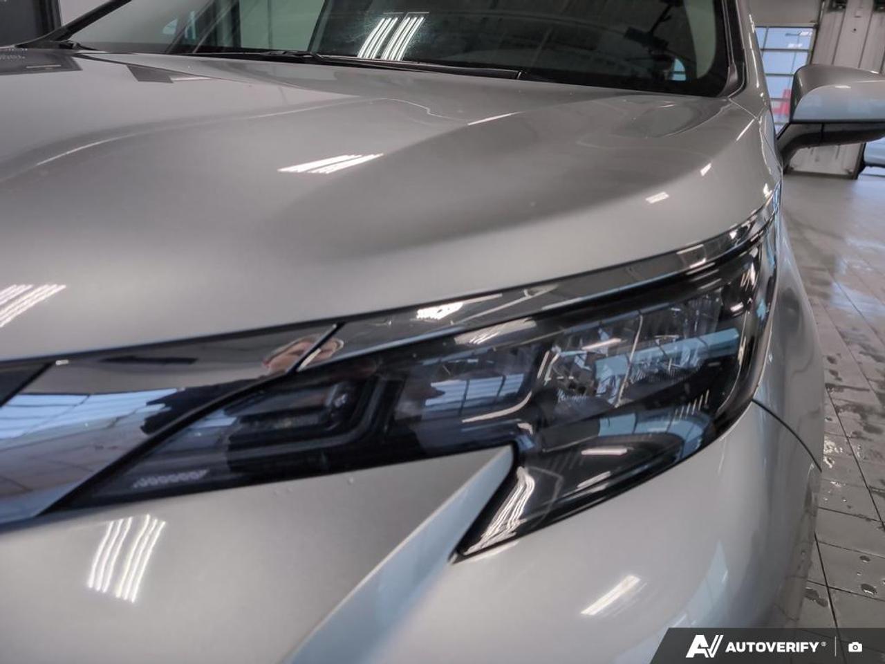 2025 Toyota Sienna LE 8-Passenger 4dr Front-Wheel Drive Passenger Van Photo