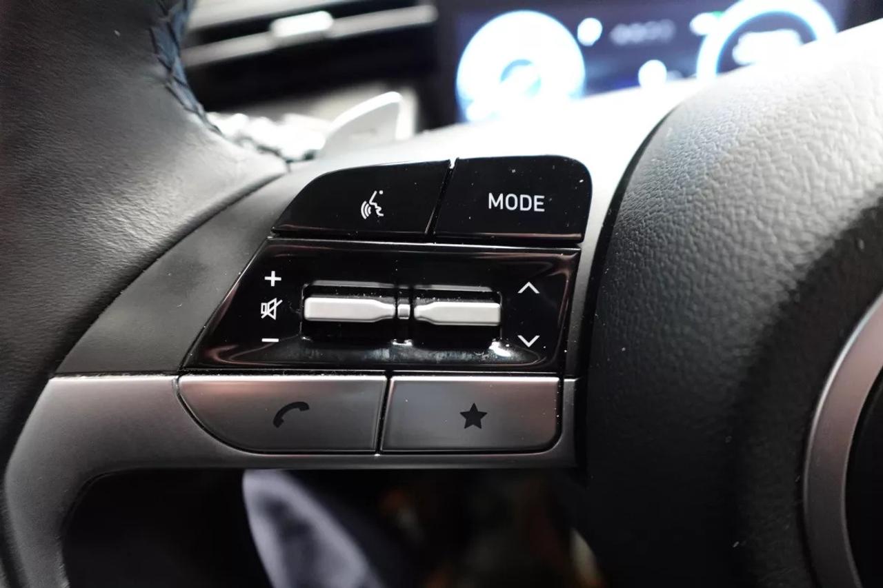 2024 Hyundai Tucson Hybrid LUXURY HYBRID   HEATED SEATS   HEATED WHEEL   APPL Photo