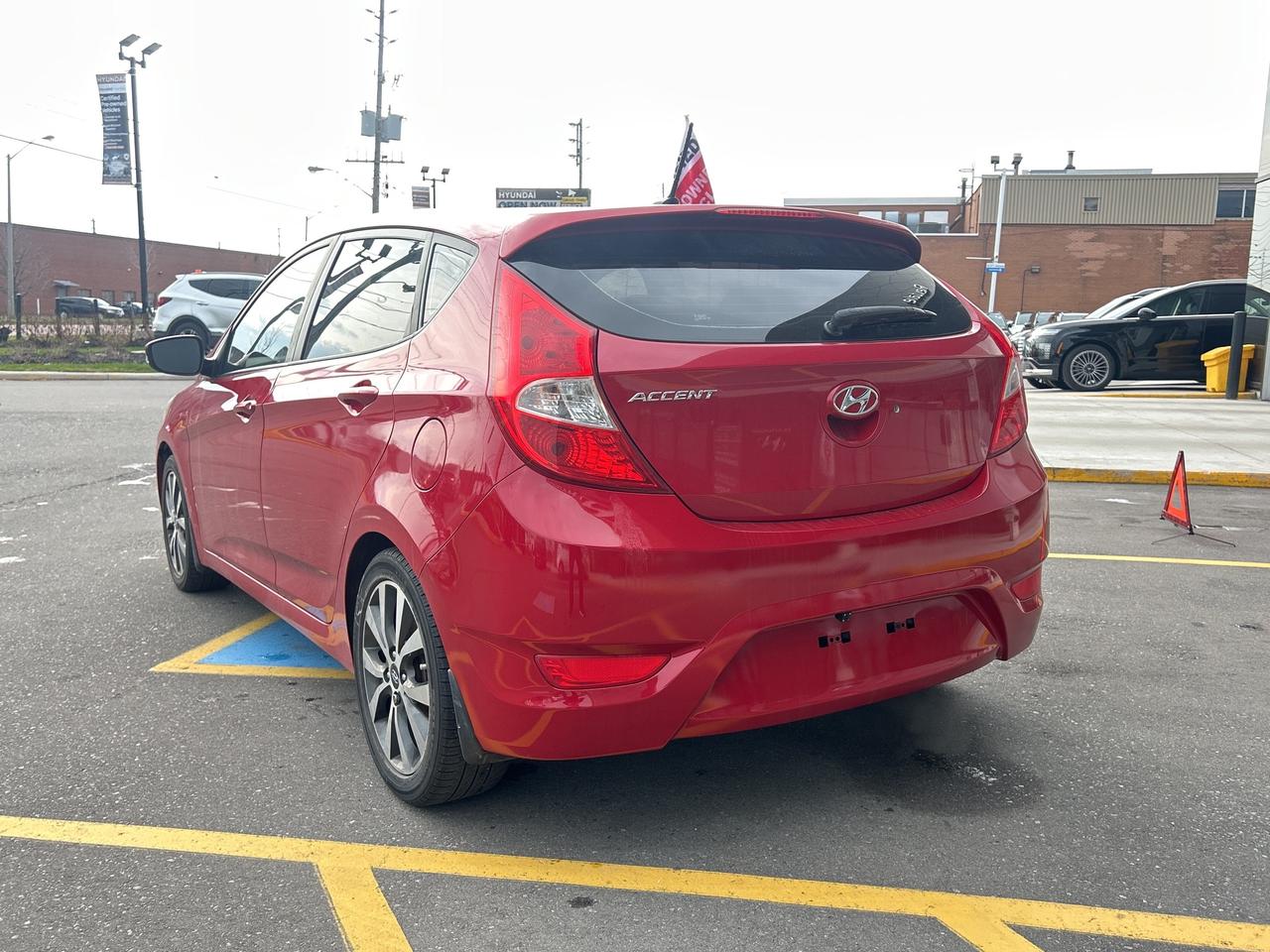 2017 Hyundai Accent 5dr HB Manual Transmission GLS Photo