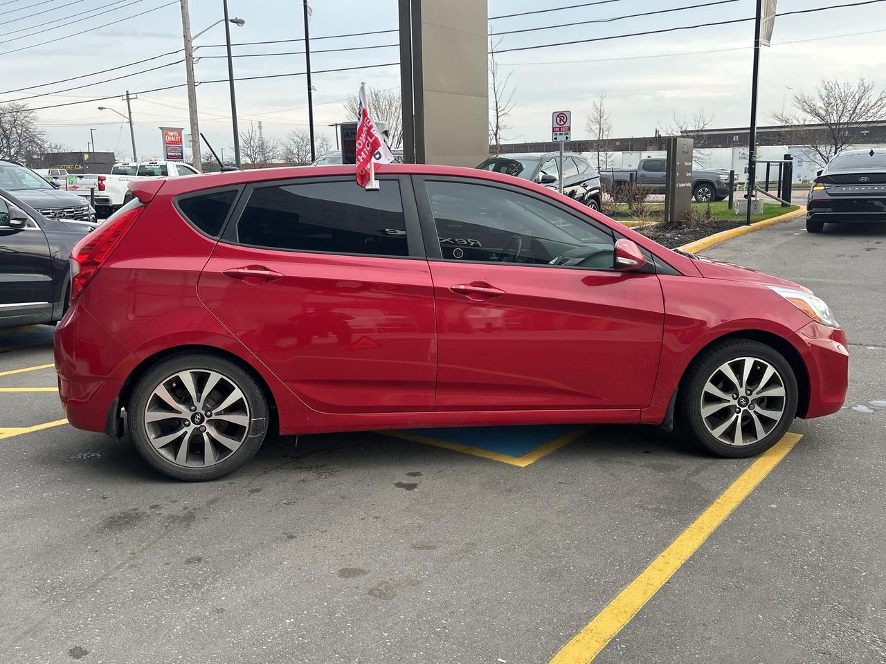 2017 Hyundai Accent 5dr HB Manual Transmission GLS Photo