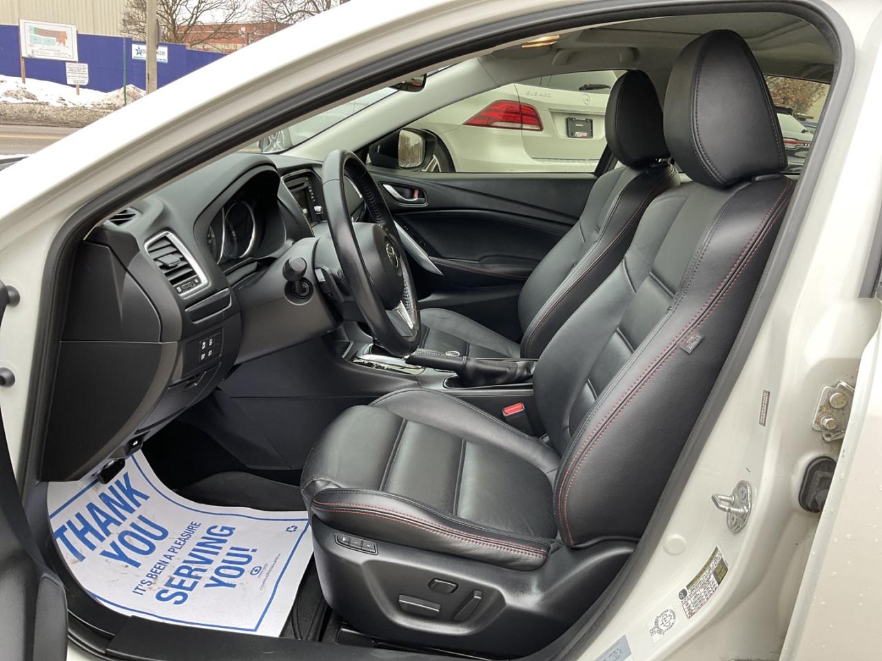 2015 Mazda MAZDA6 GT - LEATHER! NAV! BACK-UP CAM! BSM! SUNROOF! Photo