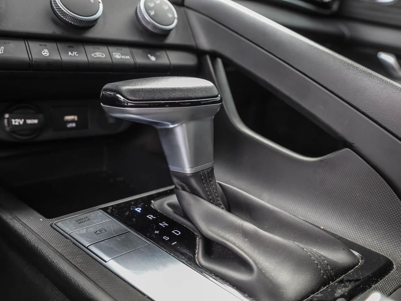 2025 Hyundai Elantra  Photo