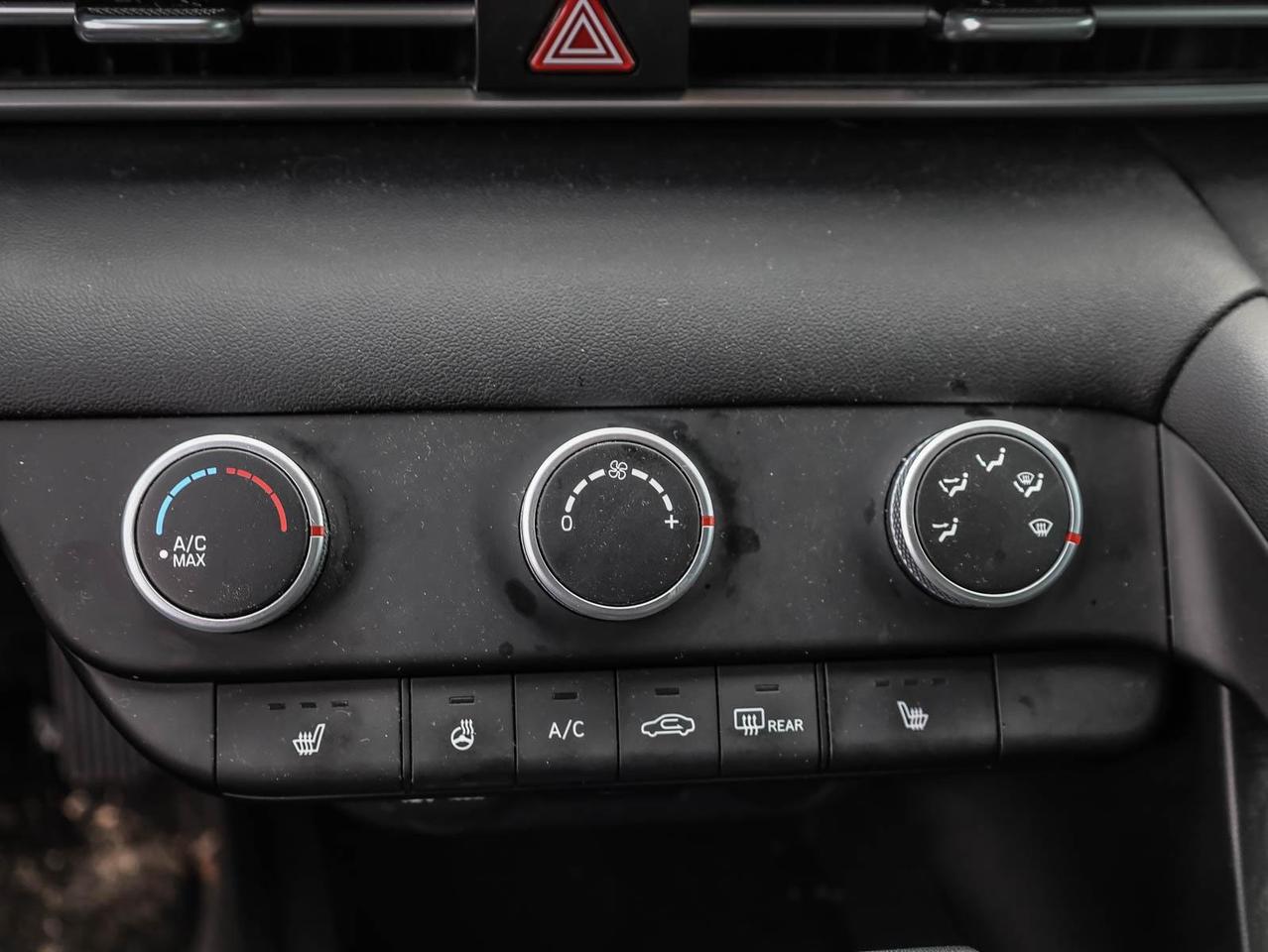 2025 Hyundai Elantra  Photo