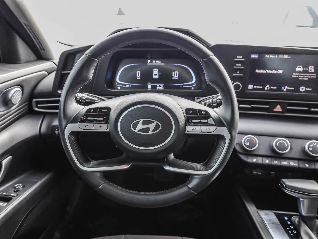 2025 Hyundai Elantra  Photo