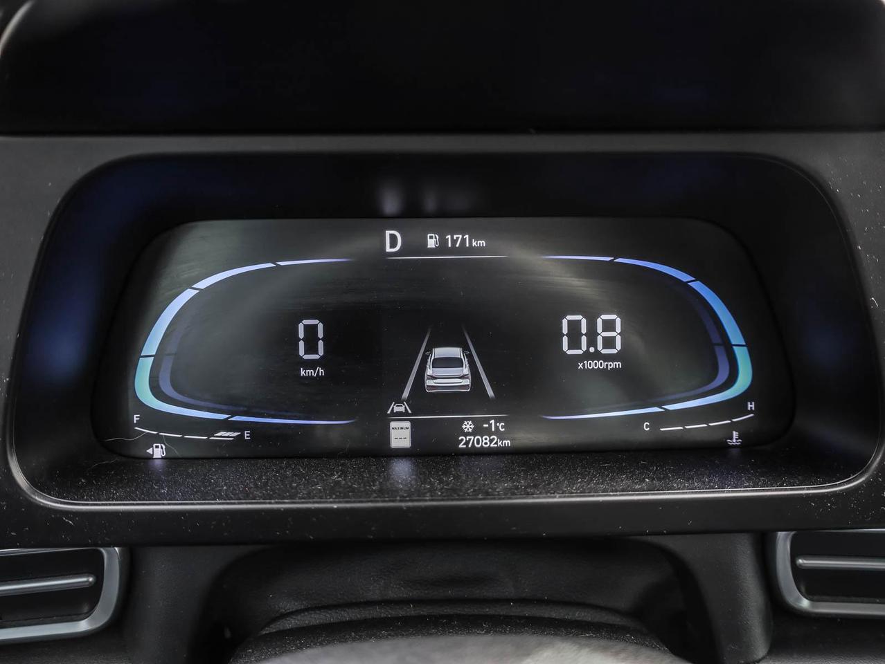 2025 Hyundai Elantra  Photo