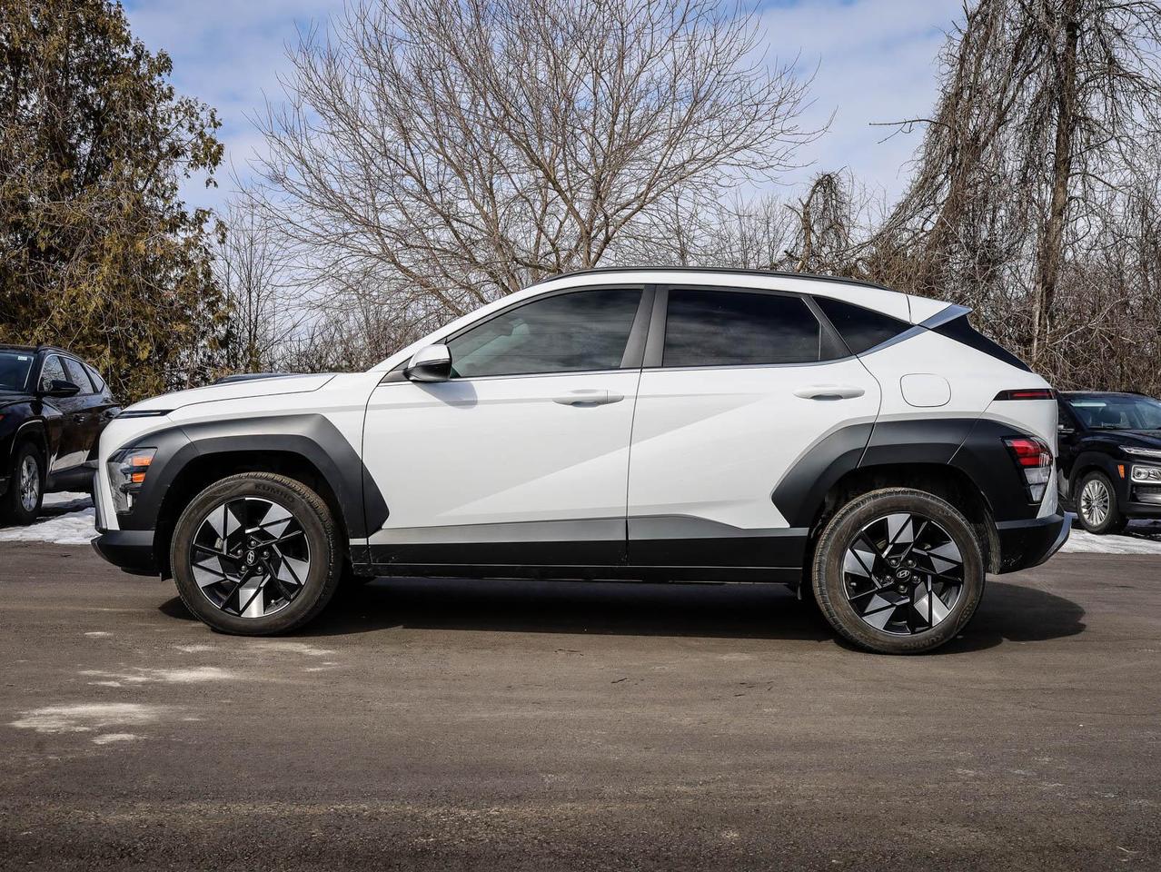 2024 Hyundai KONA  Photo4
