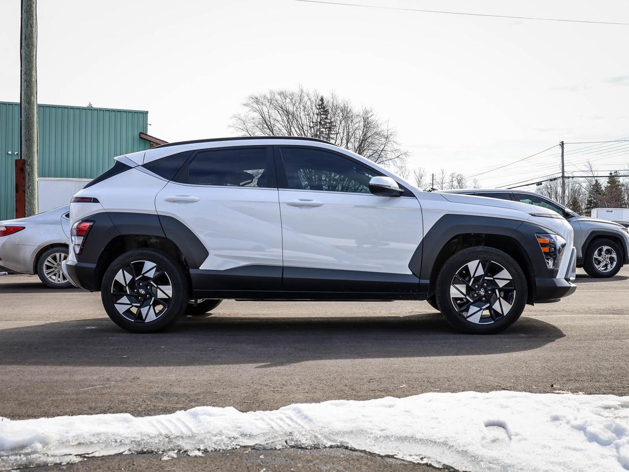 2024 Hyundai KONA  Photo2