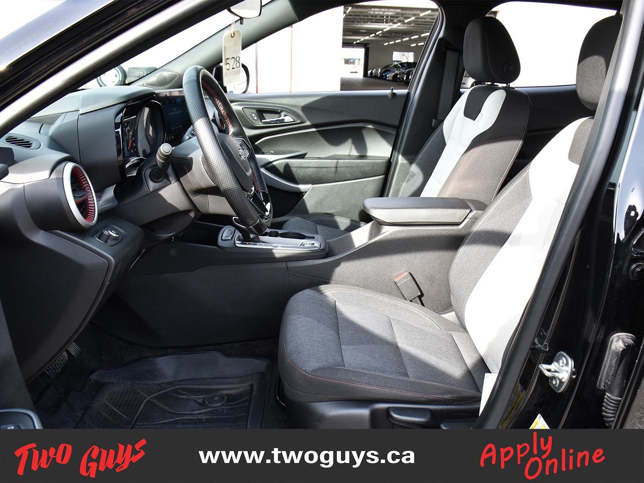 2024 Chevrolet Trax 1RS   Local Lease Return   Clean CF Photo