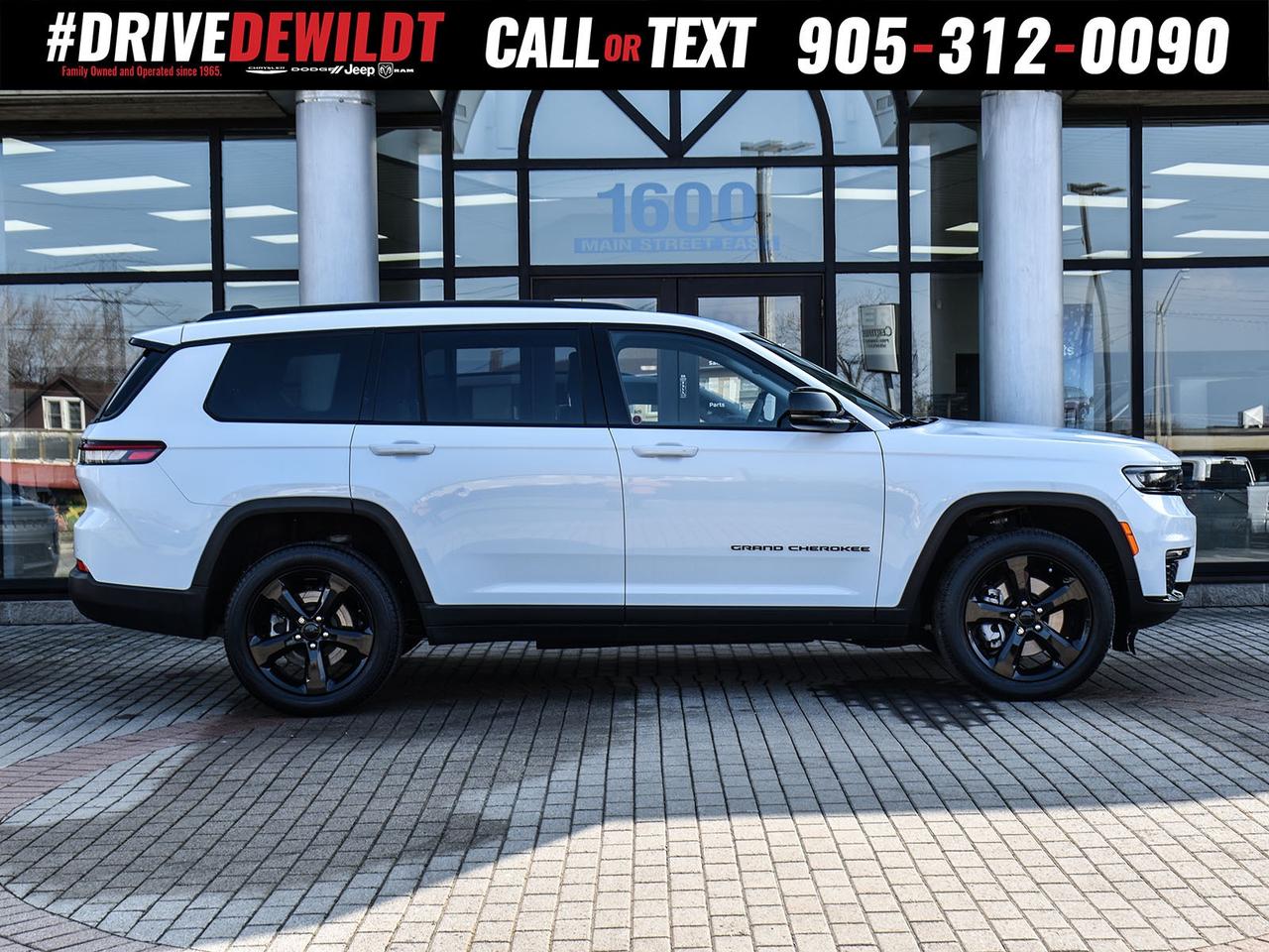 2024 Jeep Grand Cherokee L LIMITED   PANO ROOF   LEATHER SEATS Photo