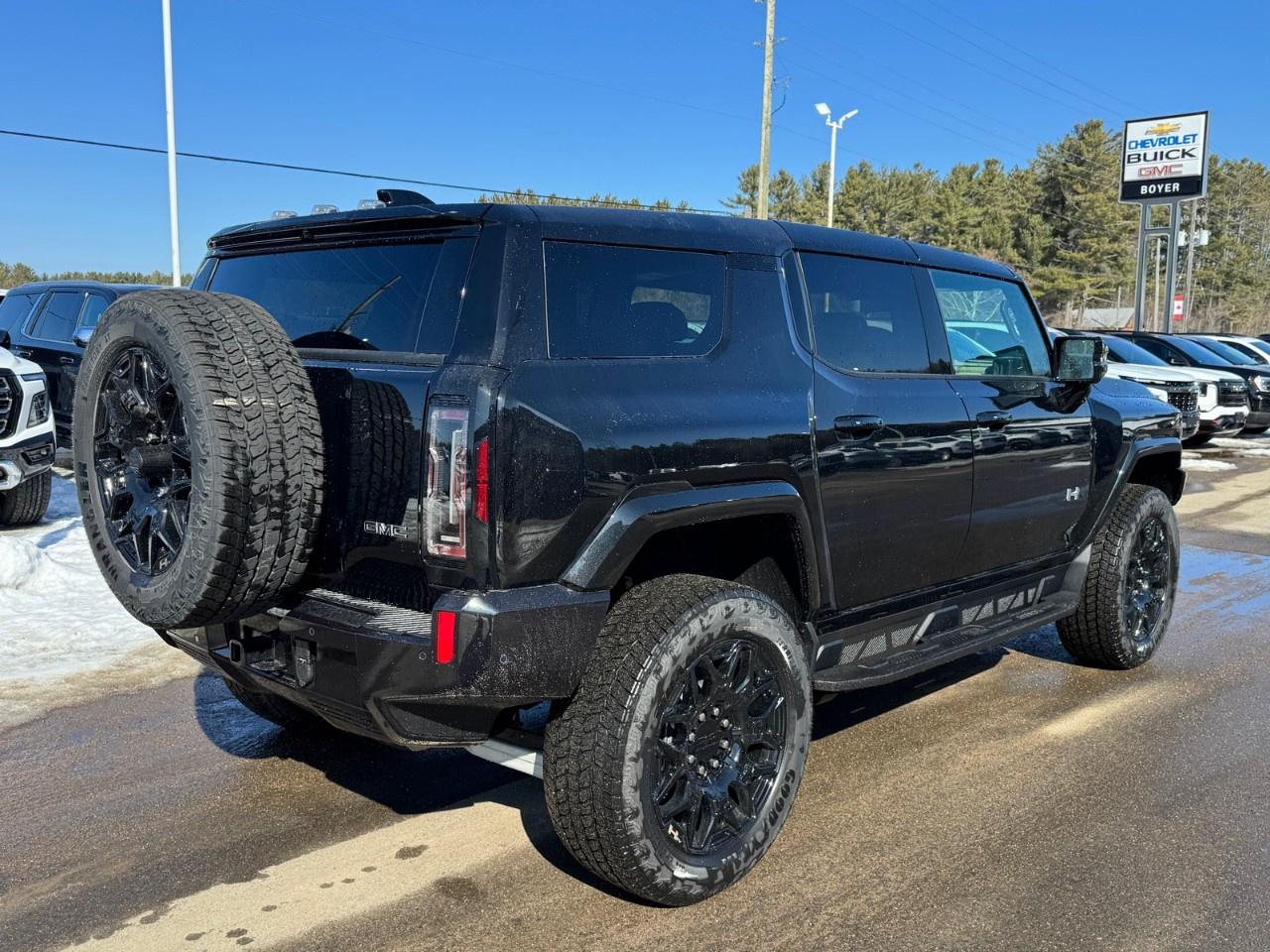 2026 GMC HUMMER EV SUV e4WD 4dr 2X w/3VL Photo4