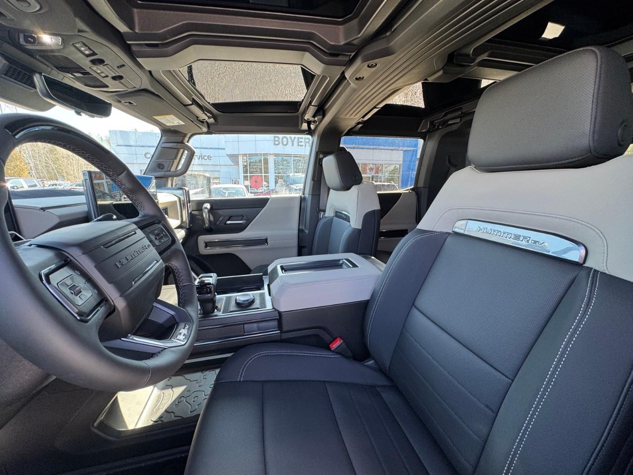 2026 GMC HUMMER EV SUV e4WD 4dr 2X w/3VL Photo