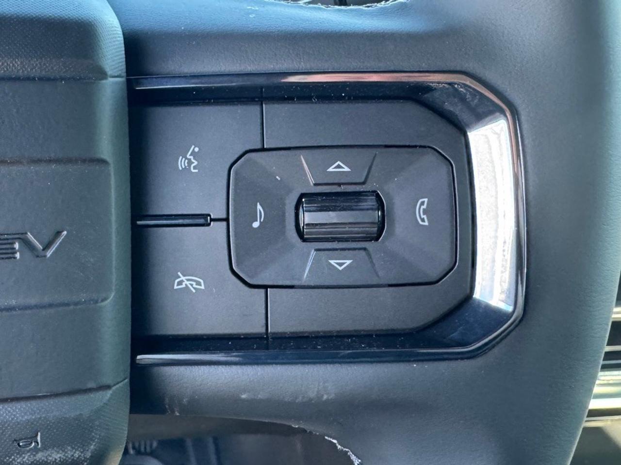 2026 GMC HUMMER EV SUV e4WD 4dr 2X w/3VL Photo