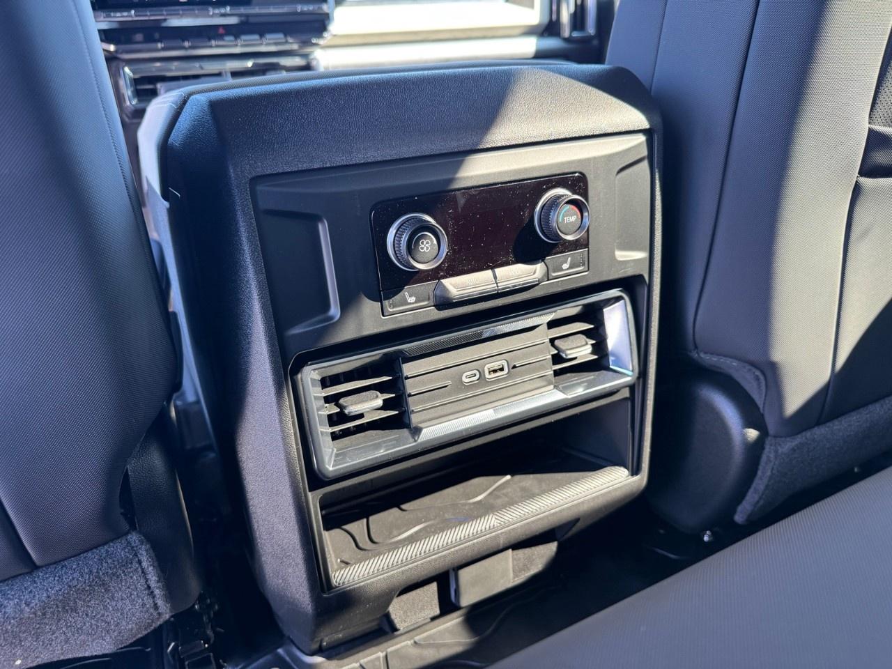 2026 GMC HUMMER EV SUV e4WD 4dr 2X w/3VL Photo