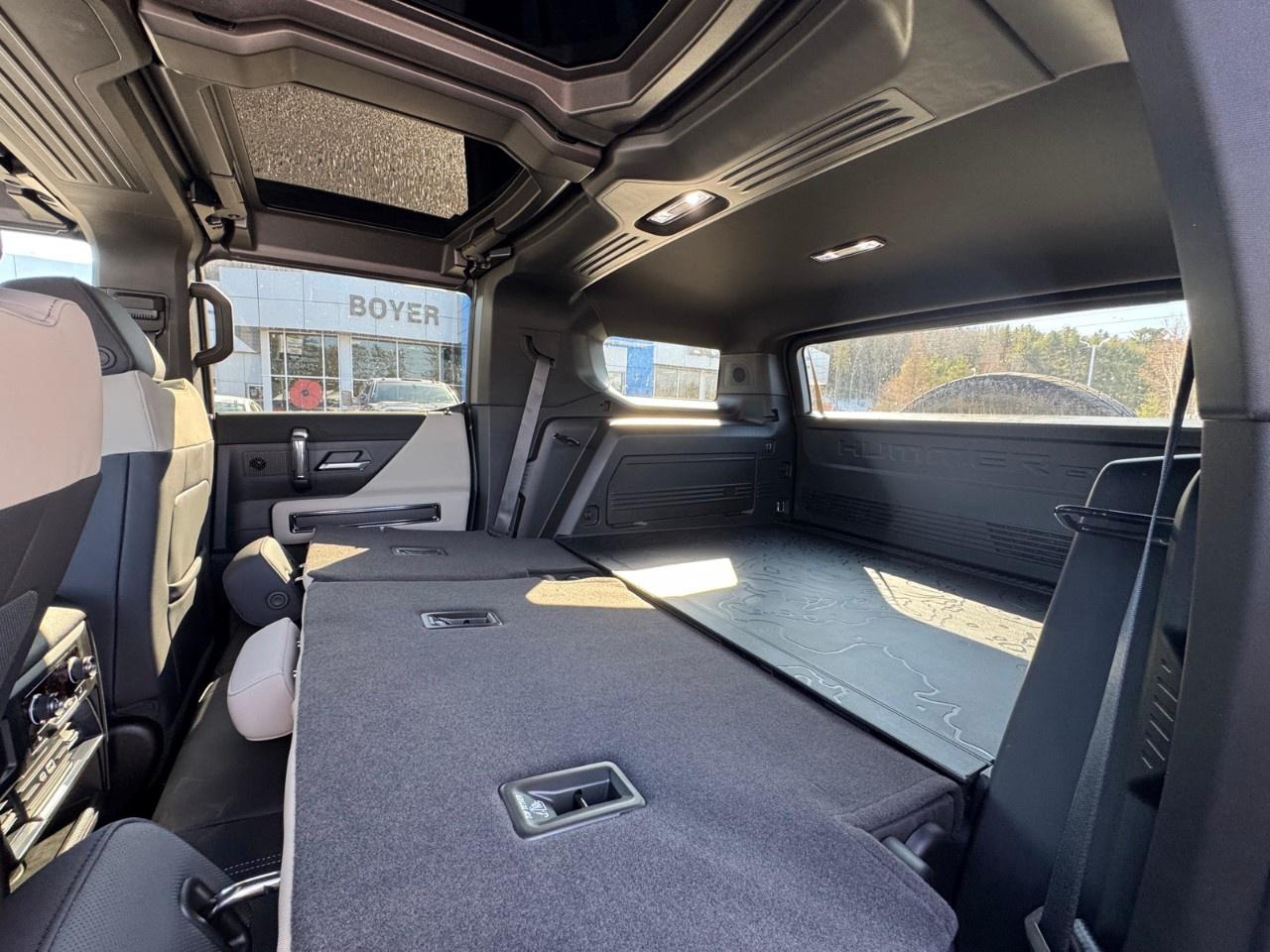 2026 GMC HUMMER EV SUV e4WD 4dr 2X w/3VL Photo