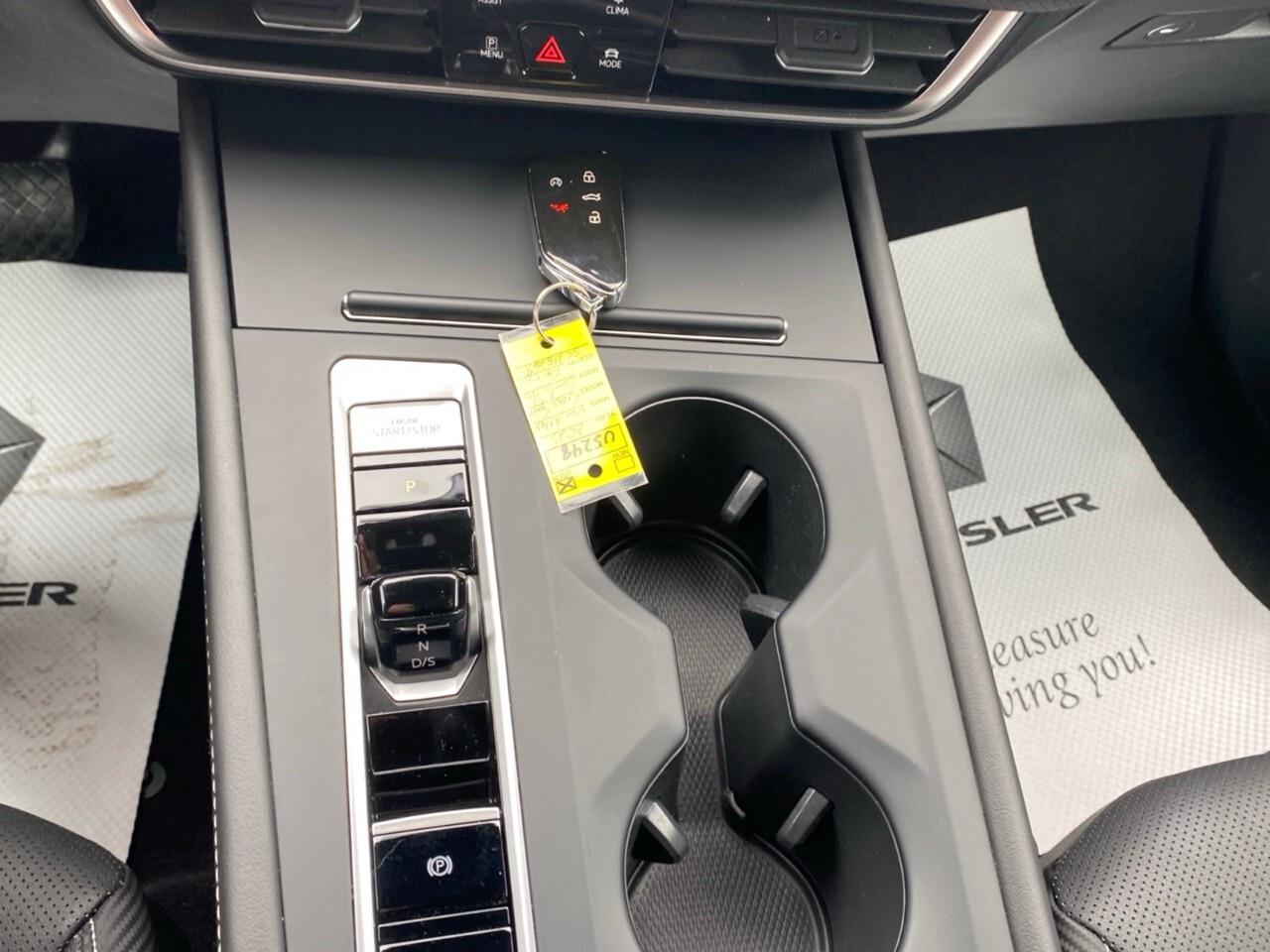 2025 Volkswagen Atlas Cross Sport Comfortline 2.0 TSI 4MOTION Photo