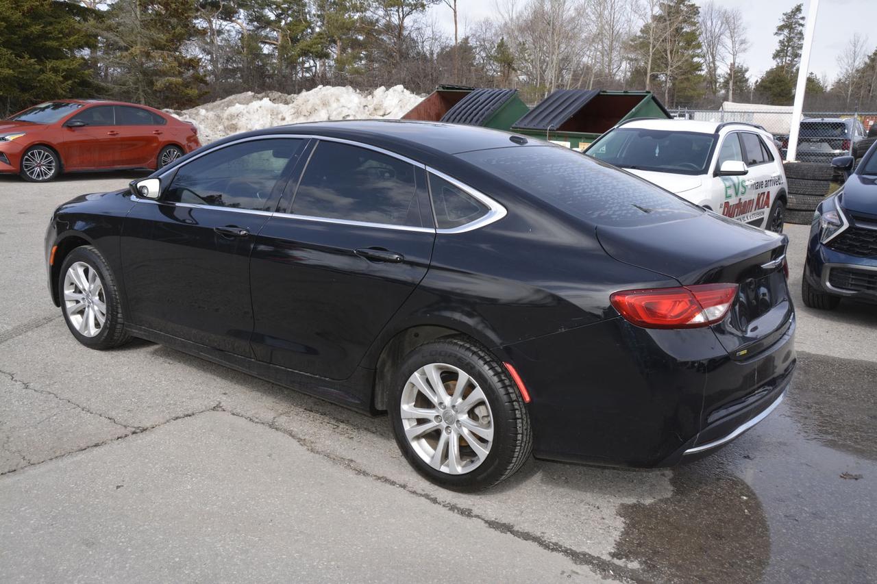 2016 Chrysler 200 LIMITED   CERTIFIED Photo2