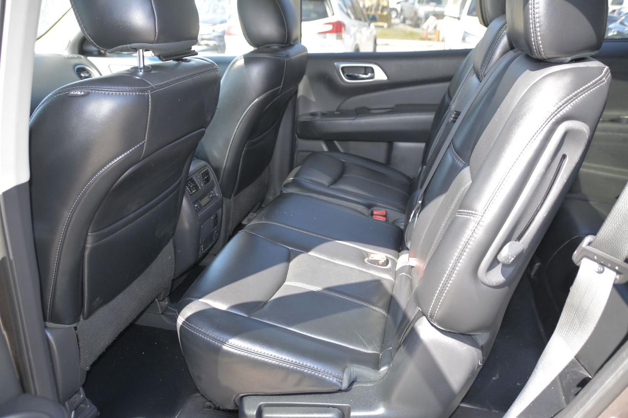 2015 Nissan Pathfinder SL 4WD   CERTIFIED Photo