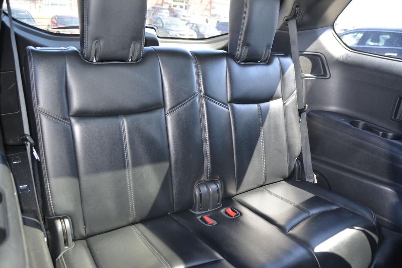 2015 Nissan Pathfinder SL 4WD   CERTIFIED Photo
