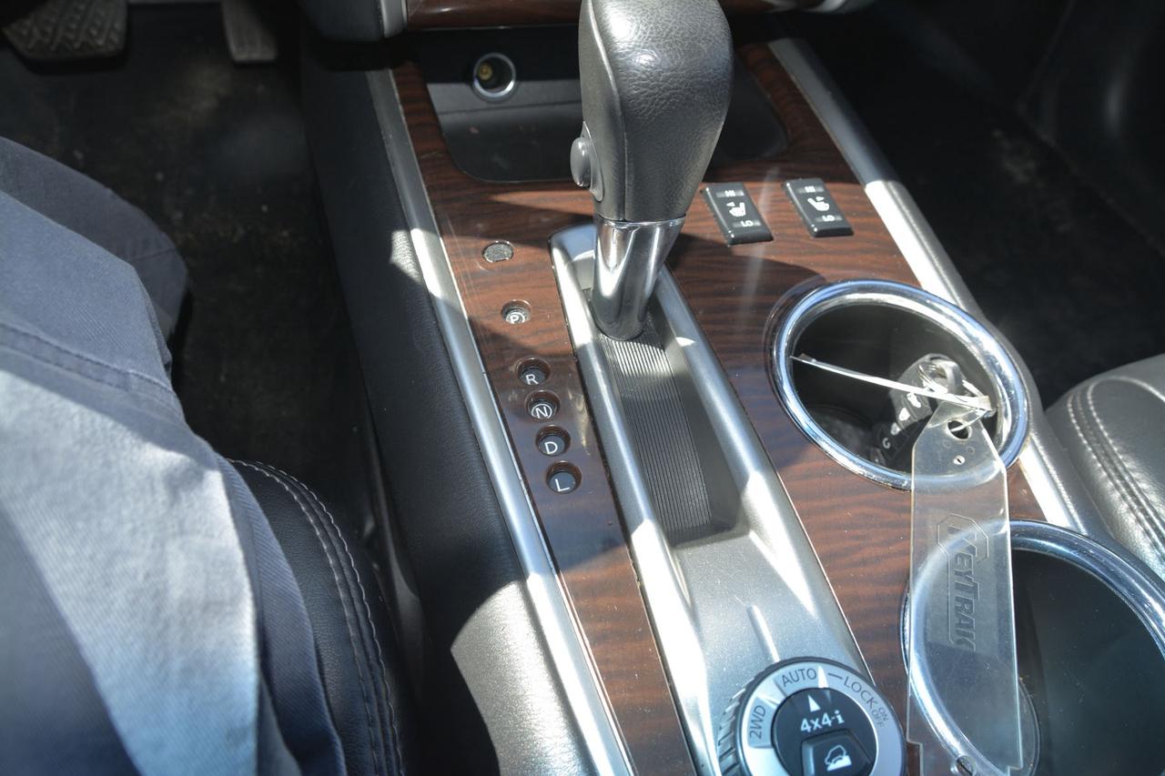 2015 Nissan Pathfinder SL 4WD   CERTIFIED Photo