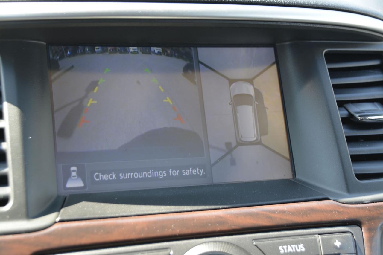 2015 Nissan Pathfinder SL 4WD   CERTIFIED Photo