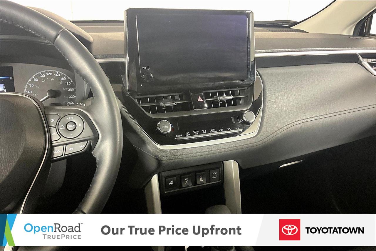 2024 Toyota Corolla Cross LE! CERTIFIED PRE OWNED! ACCIDENT FREE! ELIGIBLE F Photo