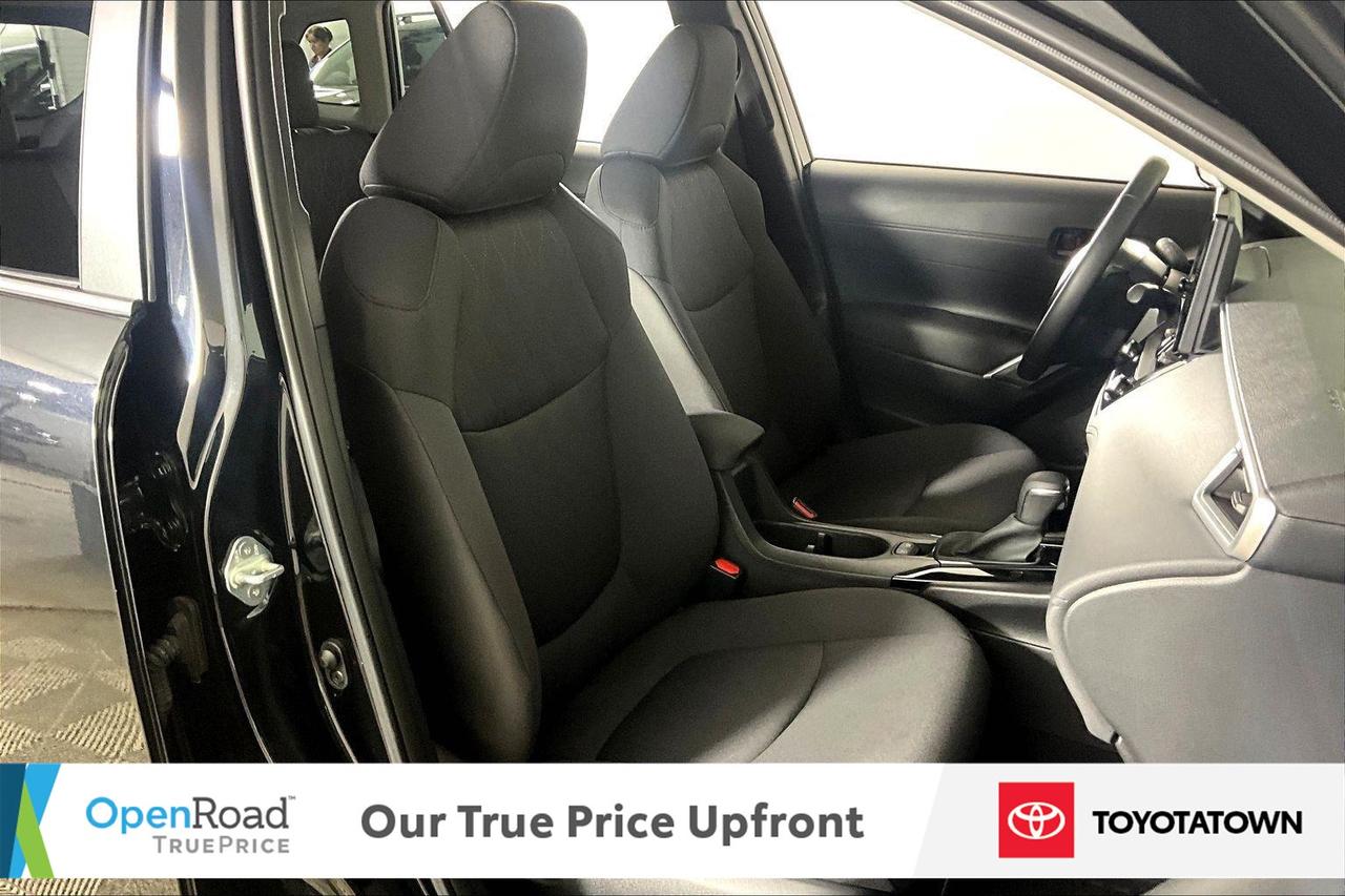 2024 Toyota Corolla Cross LE! CERTIFIED PRE OWNED! ACCIDENT FREE! ELIGIBLE F Photo