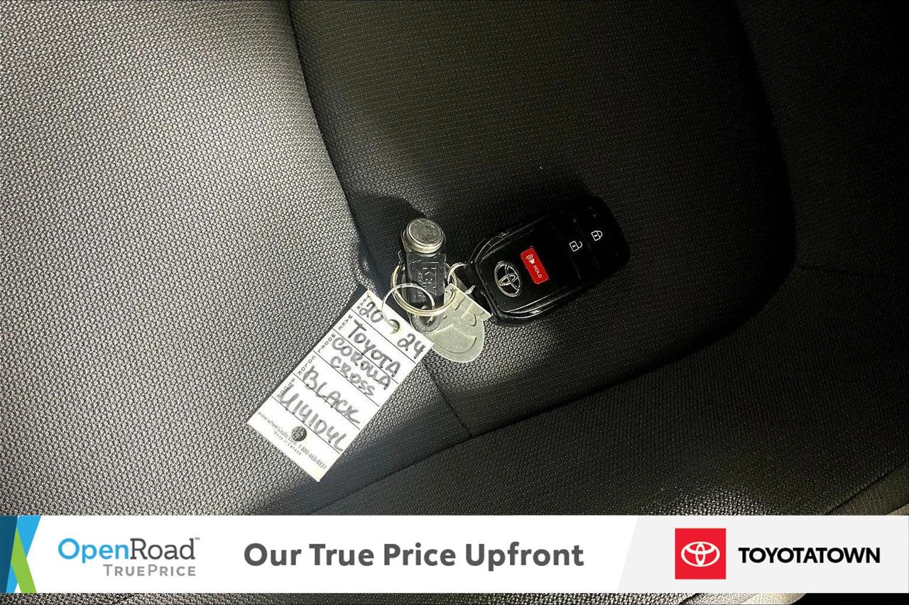 2024 Toyota Corolla Cross LE! CERTIFIED PRE OWNED! ACCIDENT FREE! ELIGIBLE F Photo