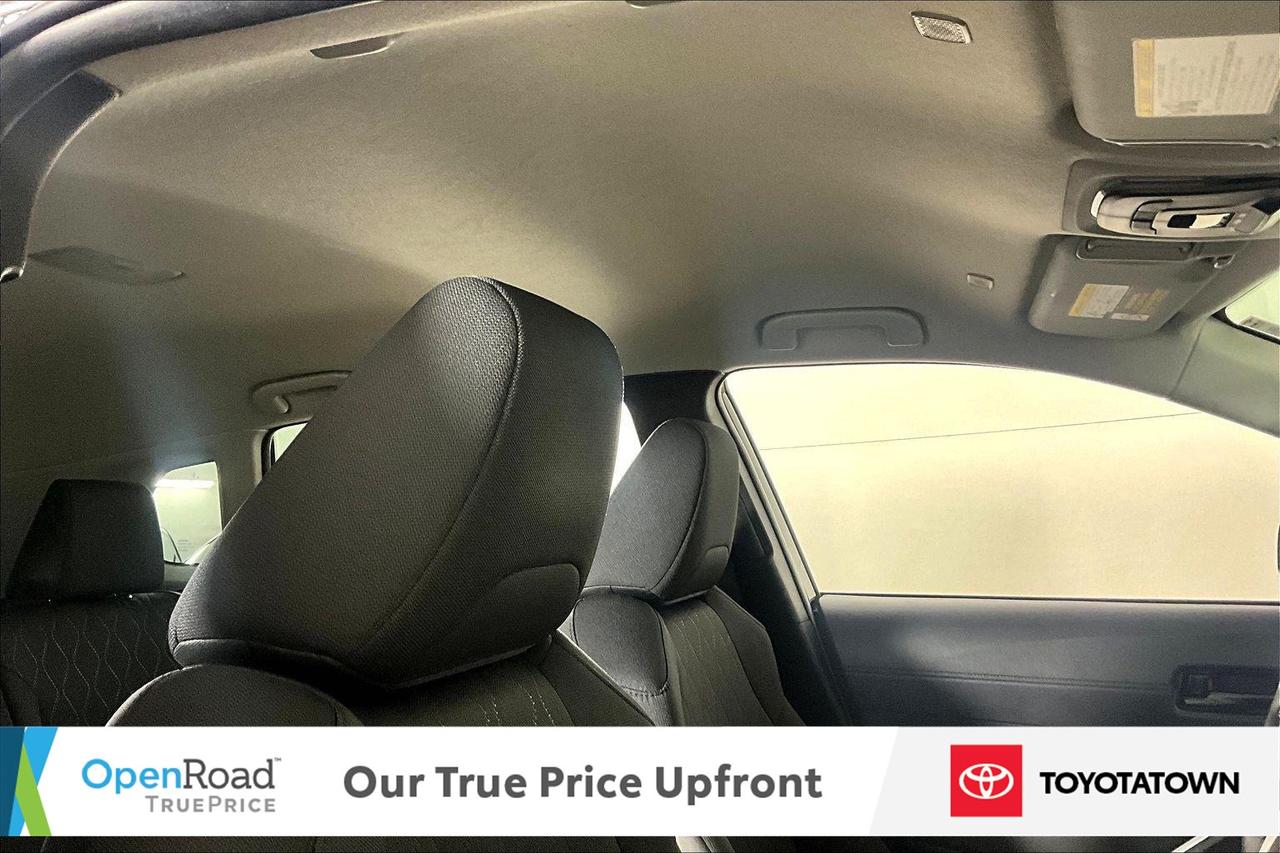 2024 Toyota Corolla Cross LE! CERTIFIED PRE OWNED! ACCIDENT FREE! ELIGIBLE F Photo