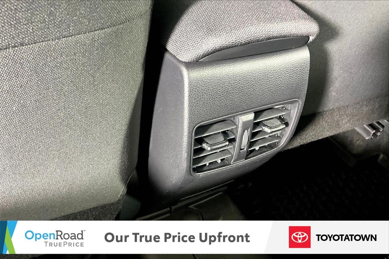 2024 Toyota Corolla Cross LE! CERTIFIED PRE OWNED! ACCIDENT FREE! ELIGIBLE F Photo