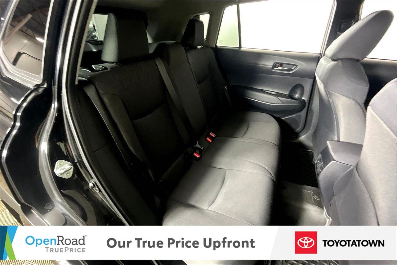 2024 Toyota Corolla Cross LE! CERTIFIED PRE OWNED! ACCIDENT FREE! ELIGIBLE F Photo